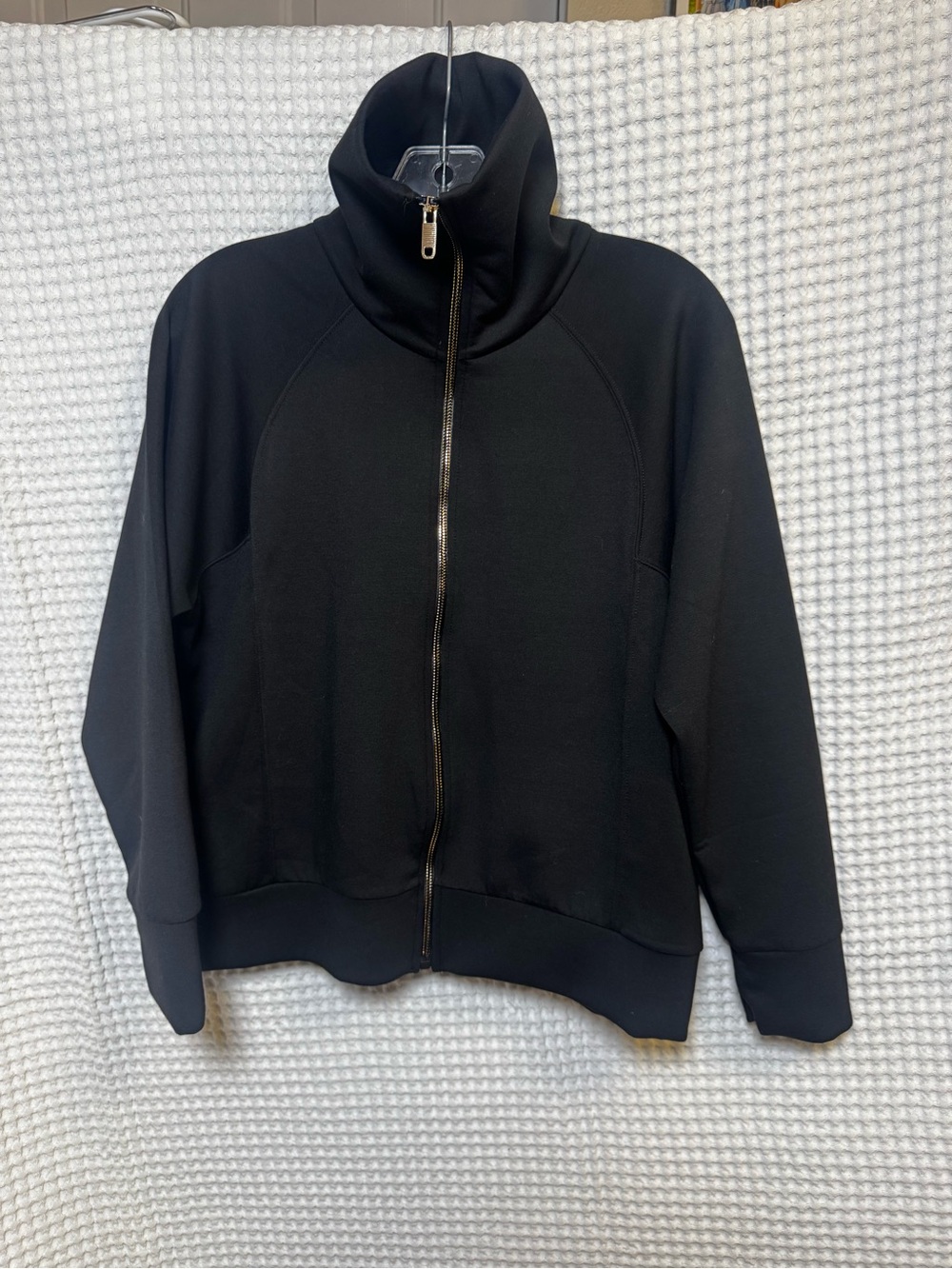 Vogo Black Scuba Full Zip Funnel Neck Jacket Gold Zipper NWOT, Size Medium